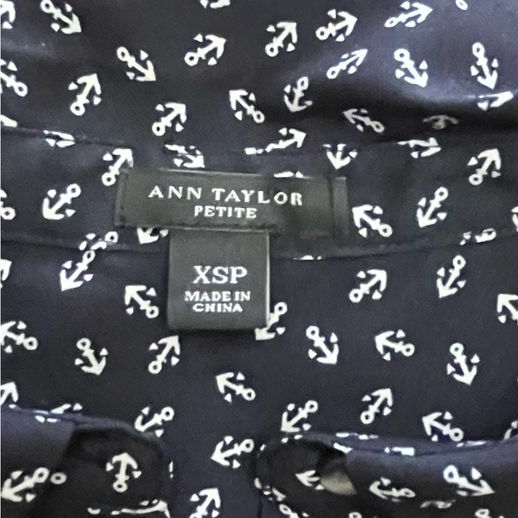 Ann Taylor Navy Blue Sleeveless Blouse Size XSPetite - Picture 8 of 8